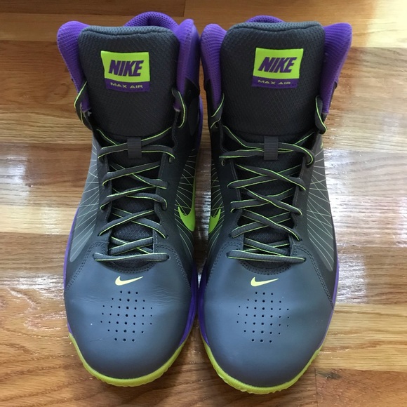 Nike Basketball Shoes Flywire Airmax size 13 - Picture 2 of 6